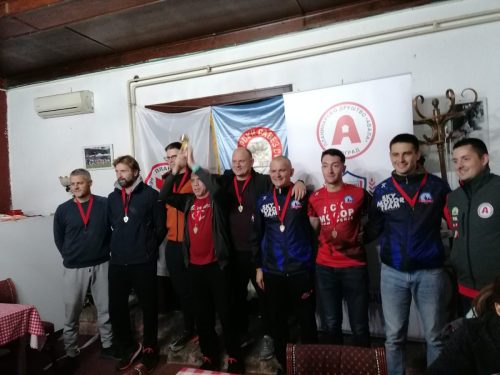 241019 2 Сениори на постољу